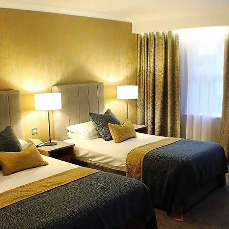 Bay Szálloda 3*